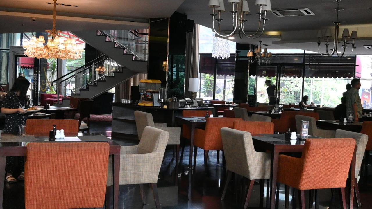 Amaroossa Cosmo Jakarta Exterior photo