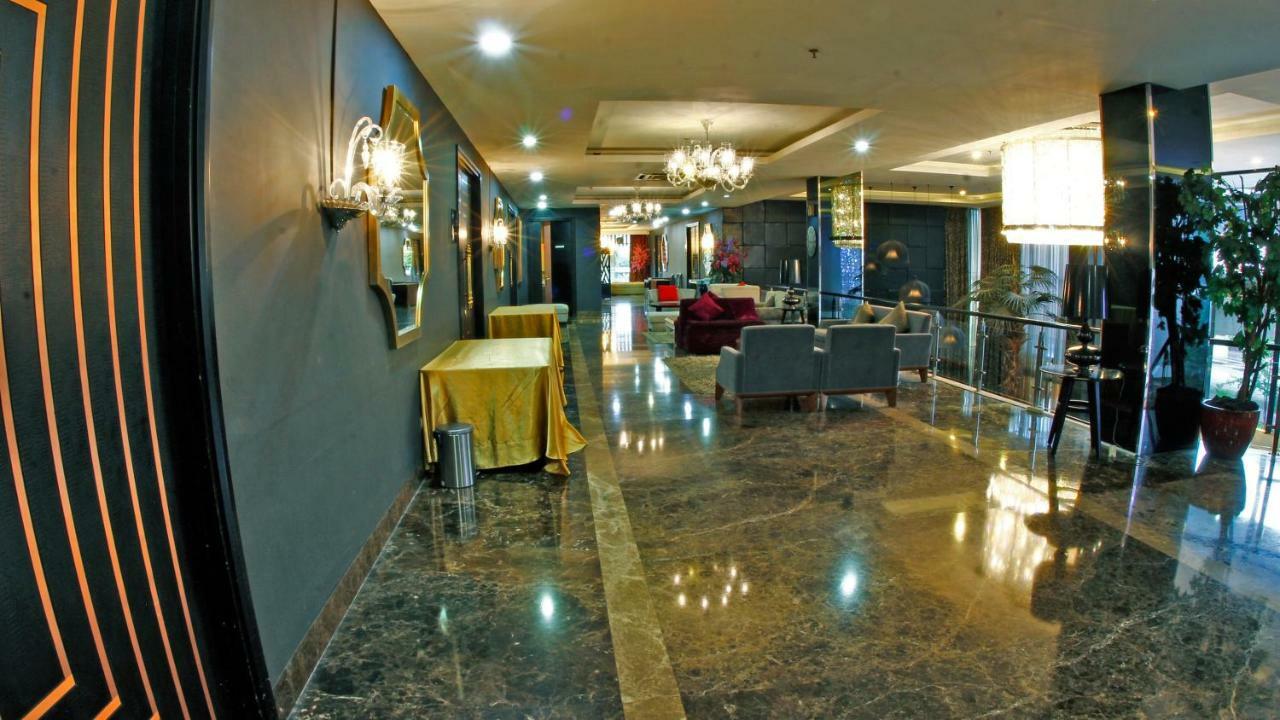 Amaroossa Cosmo Jakarta Exterior photo